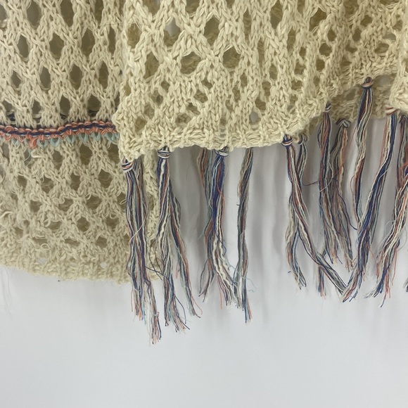 Boho fisherman’s open weave lace long cream tunic with hood and fringe - Picture 8 of 16